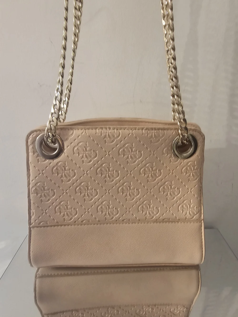 GUESS Quilted Logo Chain Shoulder Bag - Picture 2 of 6